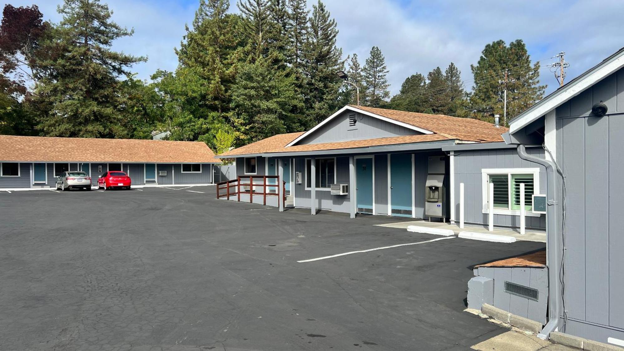 Pine Cone Motel Willits Exterior foto